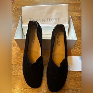 Taryn Rose Keir Fabric Slip On Flats cap toe size 41 Black